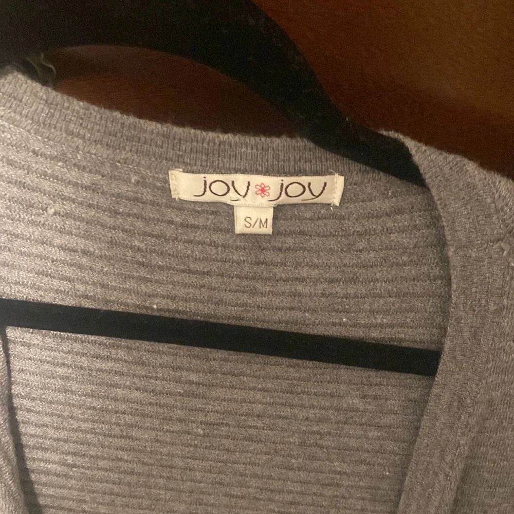 NWOT Joy Joy Gray Cardigan - S/M - Picture 2 of 3